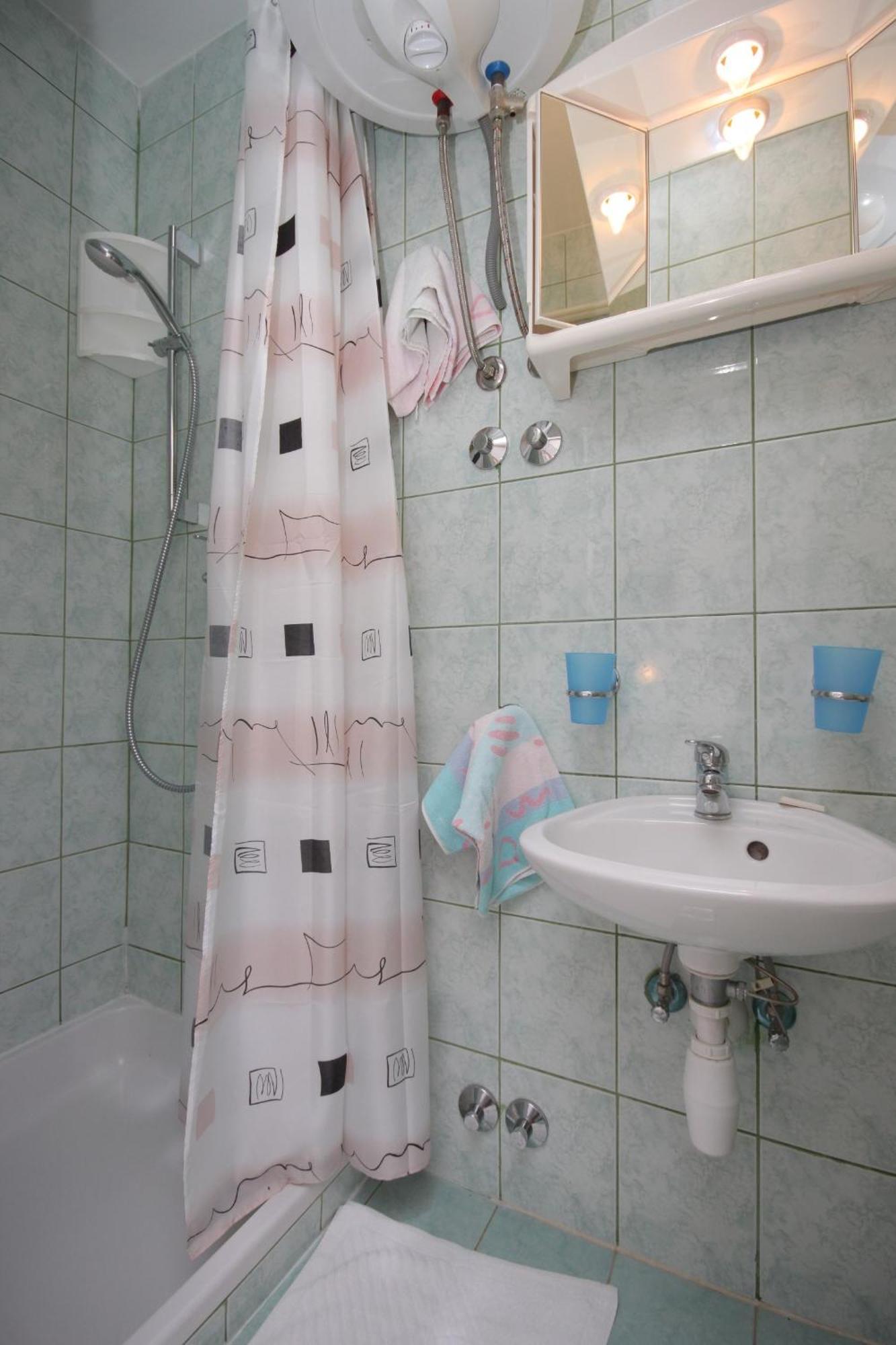 Apartments And Rooms With Parking Space Mali Losinj Exterior photo